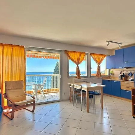 Avec Vue Panoramique Sur La Mer, Balcon, Parking, Acces Prive A La דירה Saint-Raphaël