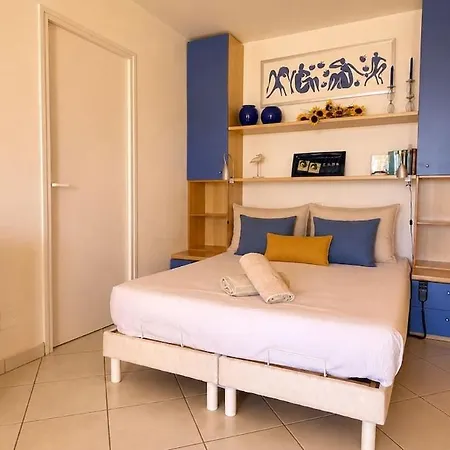 דירה Avec Vue Panoramique Sur La Mer, Balcon, Parking, Acces Prive A La *